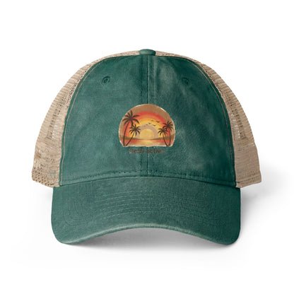 Women's Washed Mesh-Back Cap De59 active.